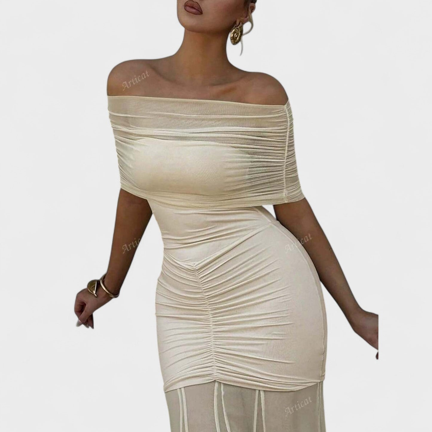 Vittoria – Vestido Largo de Malla con Hombros Descubiertos