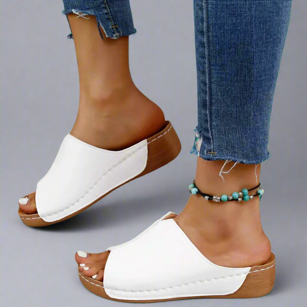 Noemi | Sandalias de cuña hechas a mano de material premium