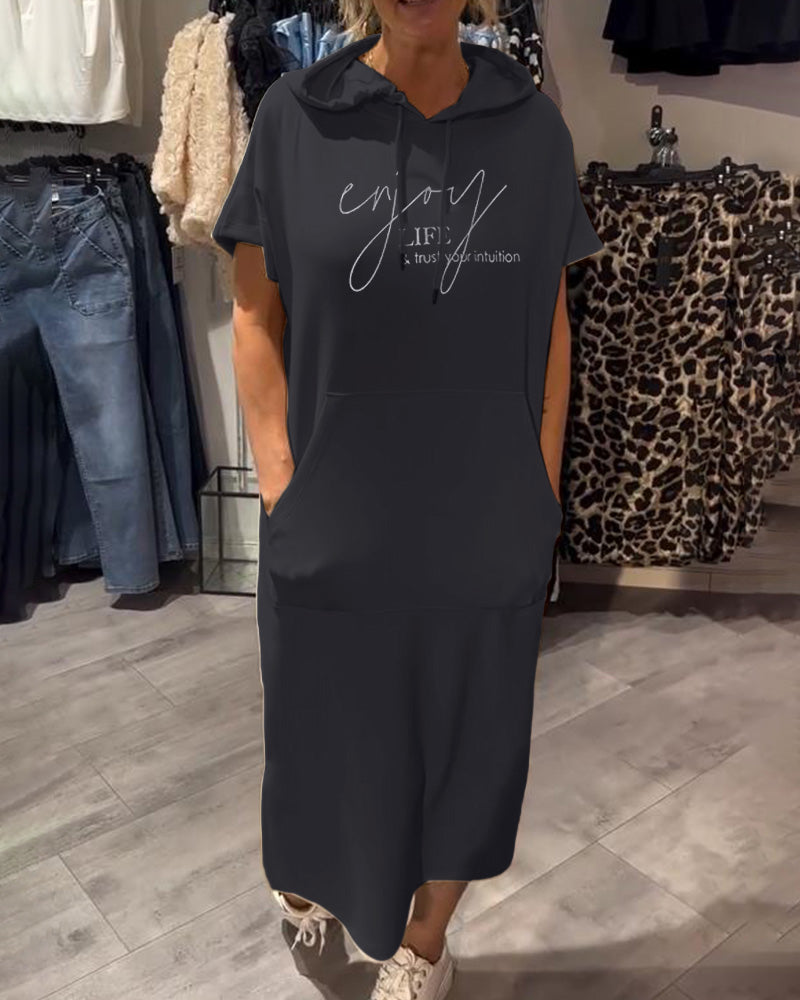 Saskia | Vestido suelto con capucha