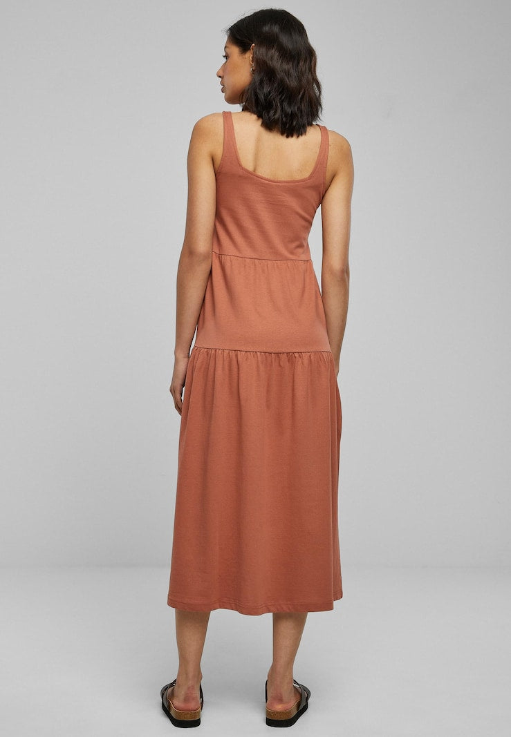 Vestido midi informal de verano con tirantes y diseño clásico