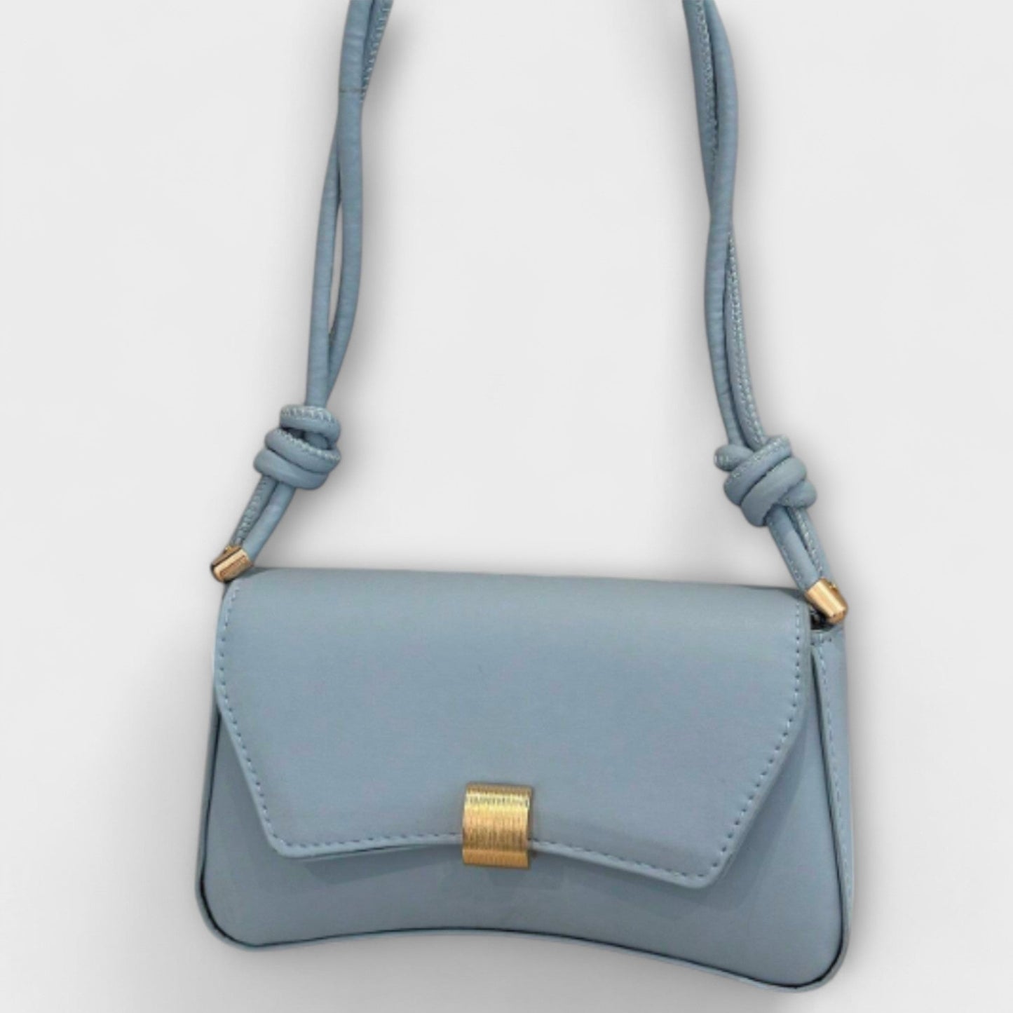 Rita. – Bolso vintage con solapa