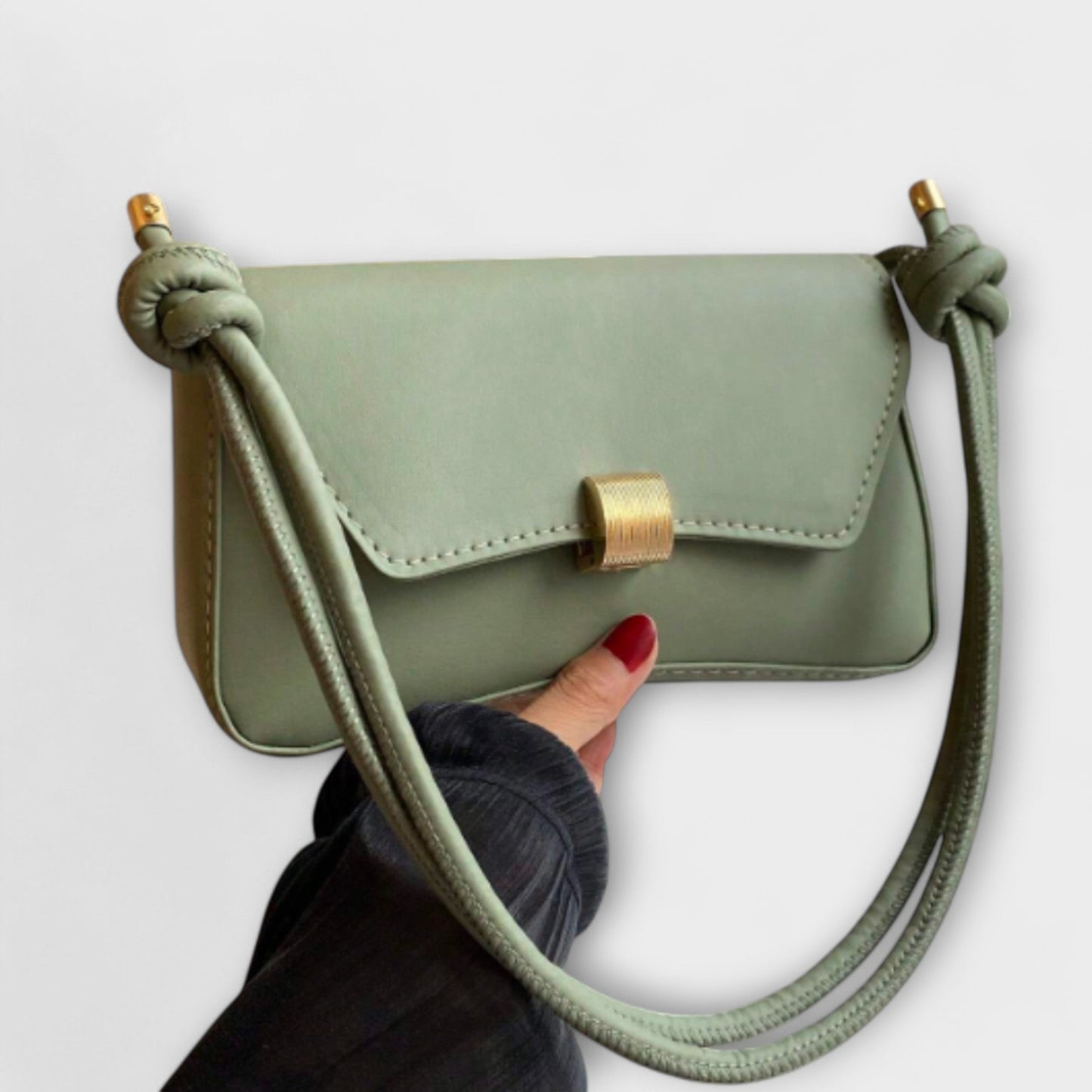 Rita. – Bolso vintage con solapa