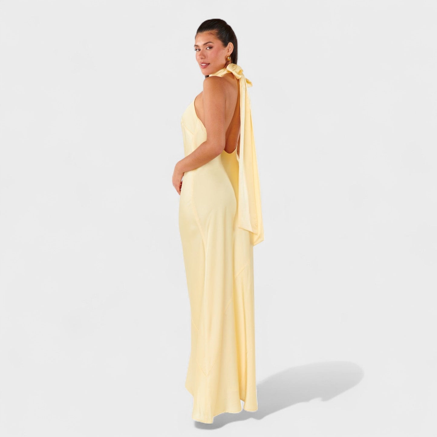 Martina – Vestido Satinado de Lazo