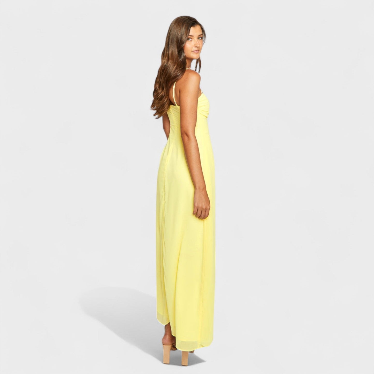 Flossie – Vestido Maxi Amarillo con Lazo Lateral