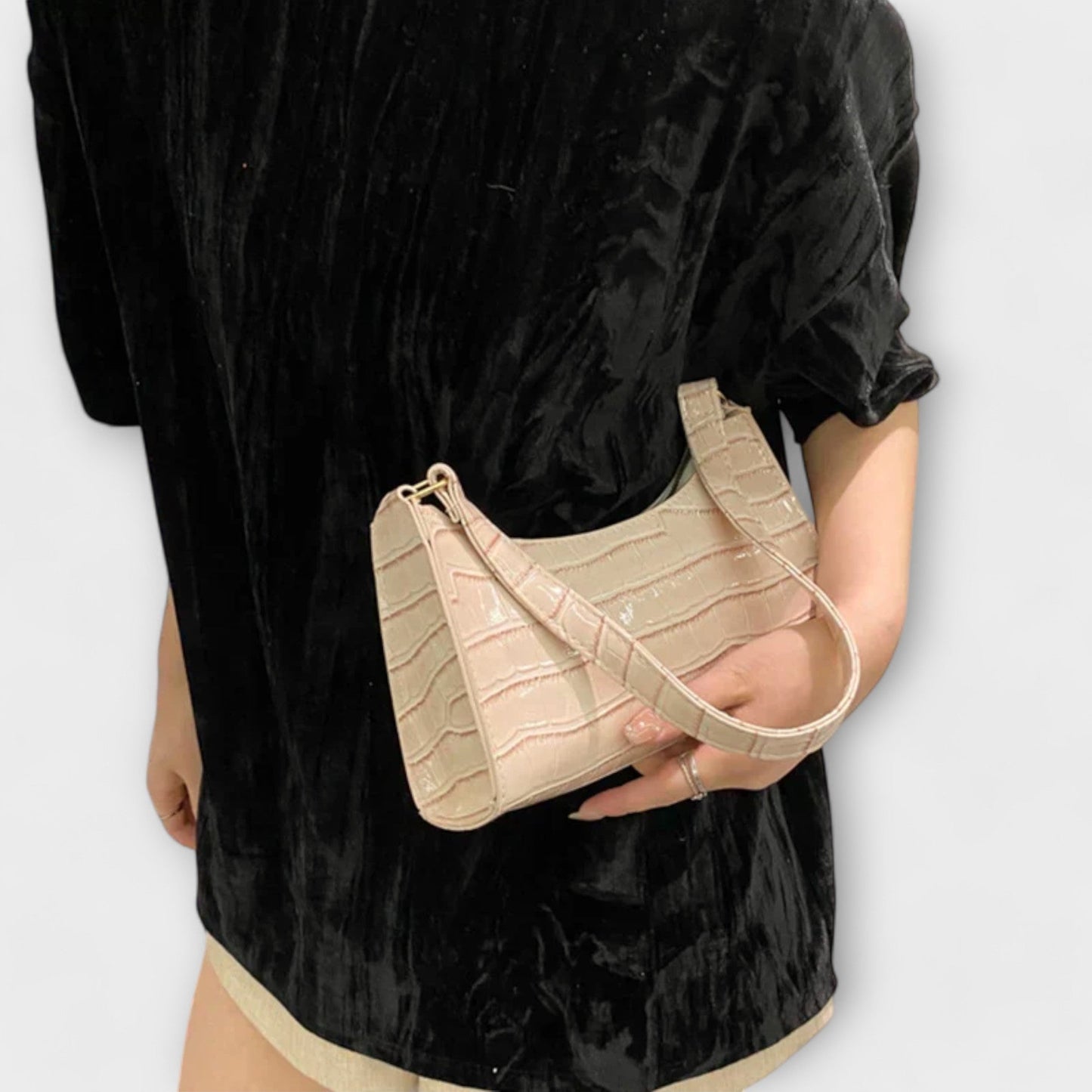 Rita. – Bolso de cuero brillante
