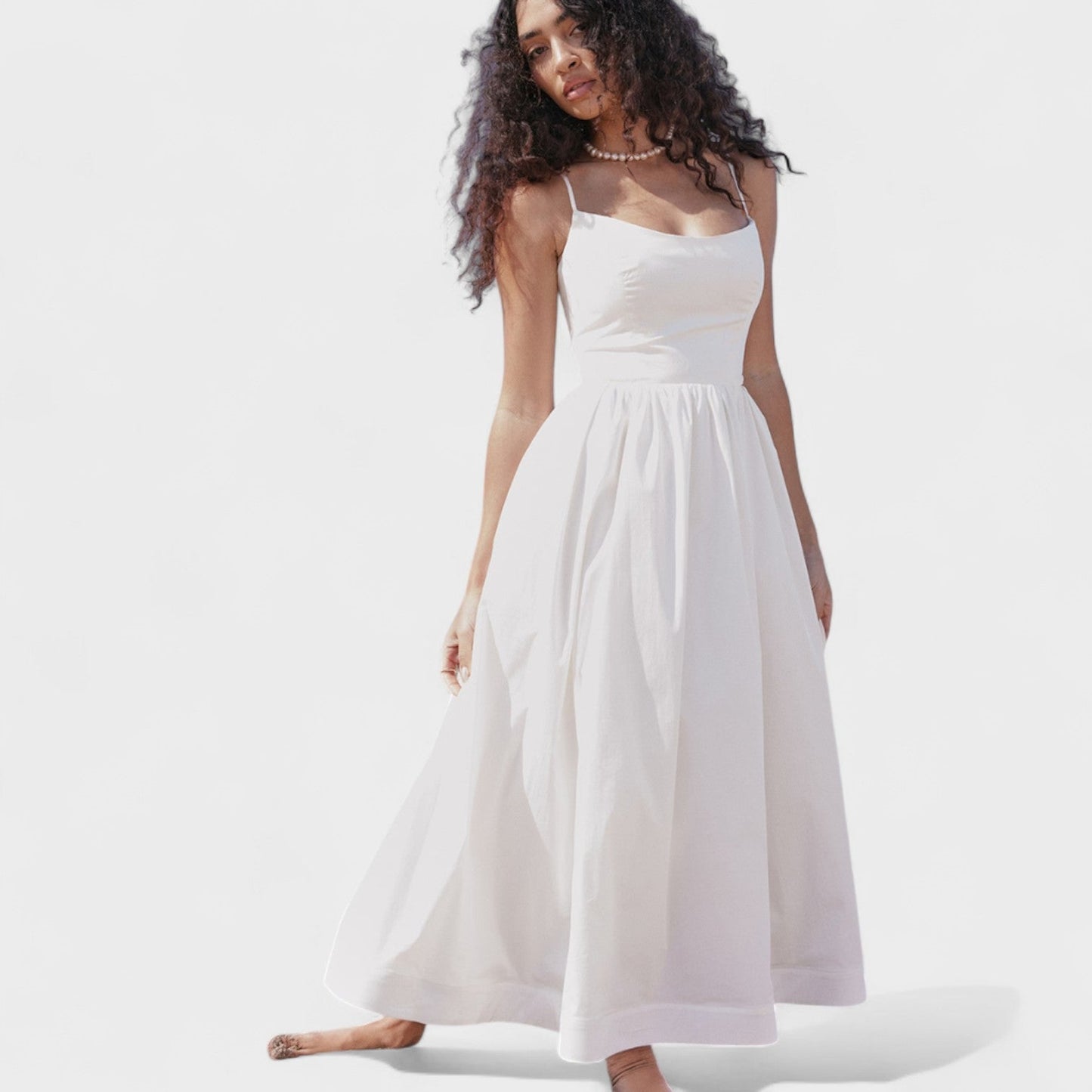 Isadora – El vestido midi que danza con el viento