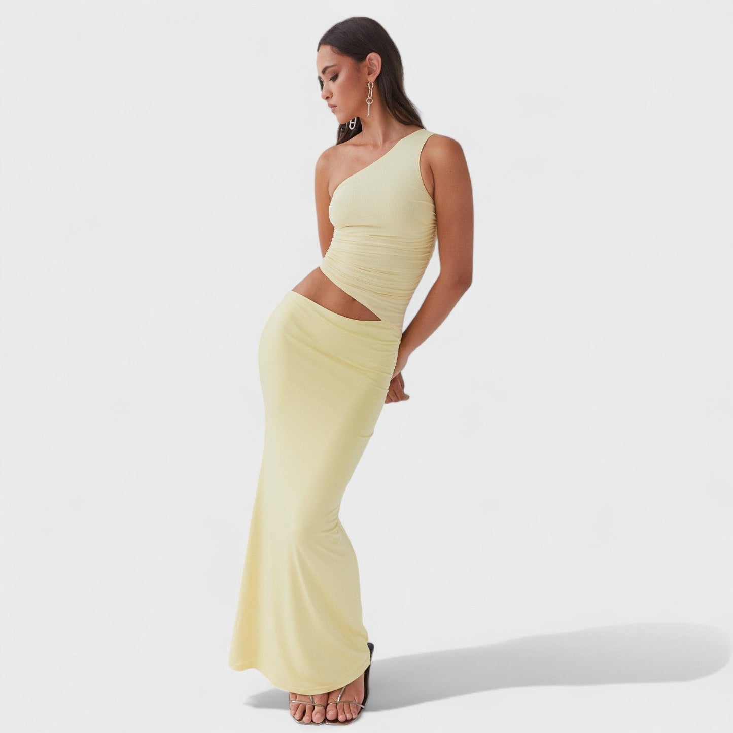 Seranella – Vestido Maxi Assimétrico com Recorte