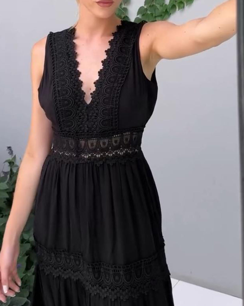 Aurélie | Vestido elegante de encaje con escote en V