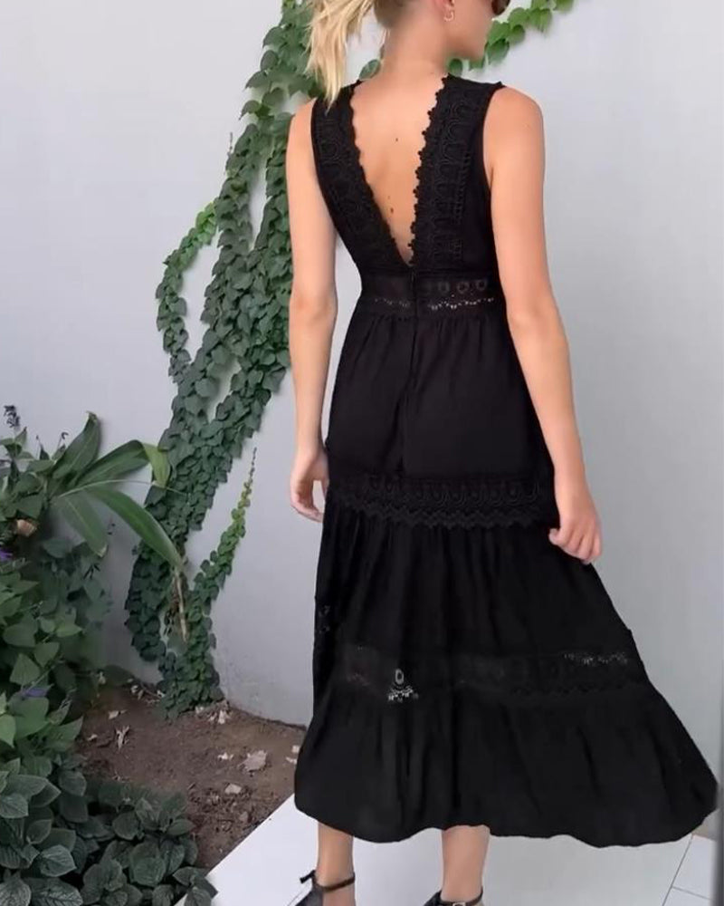 Aurélie | Vestido elegante de encaje con escote en V