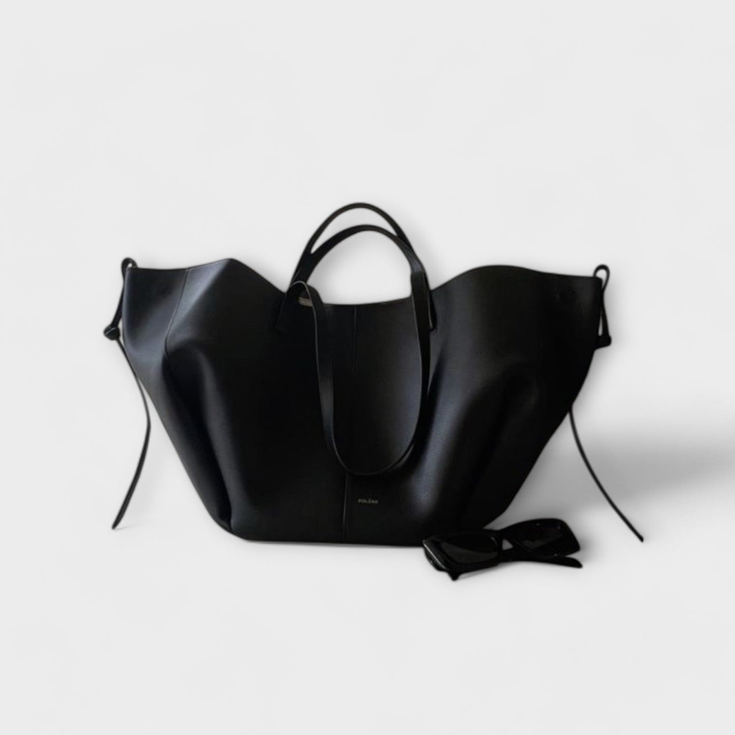 Rita. – Vintage Tote Bag