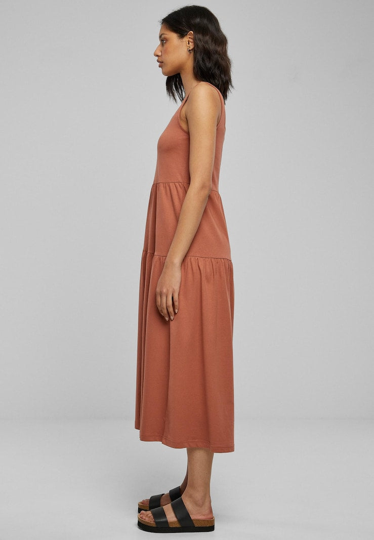 Vestido midi informal de verano con tirantes y diseño clásico