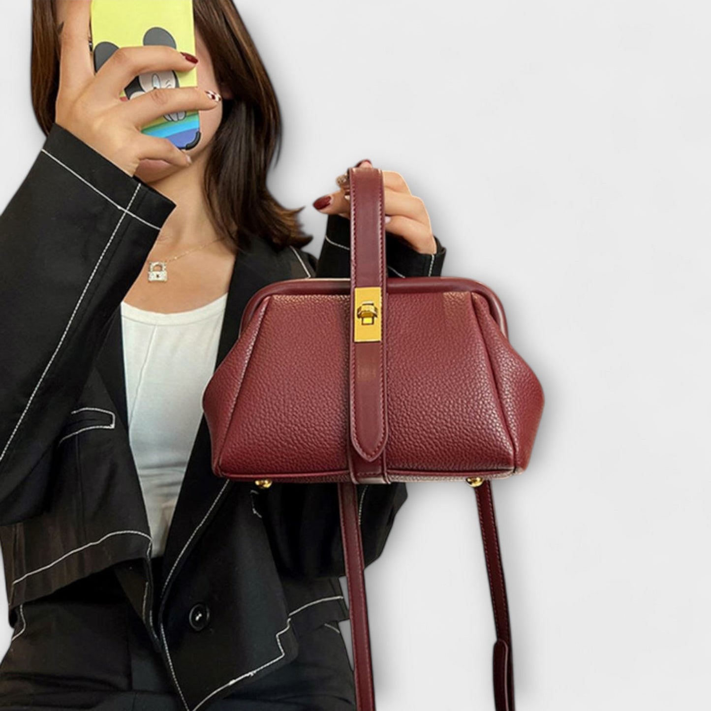 Rita. – Bolso retro