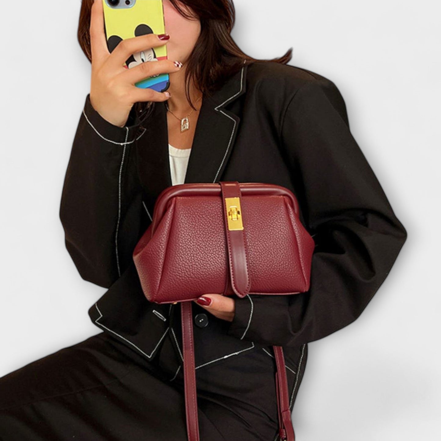 Rita. – Bolso retro