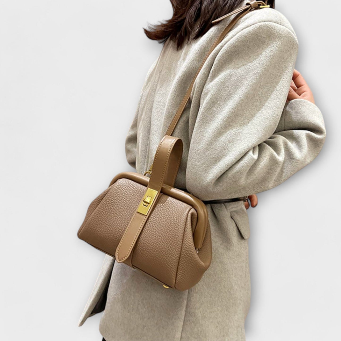 Rita. – Bolso retro