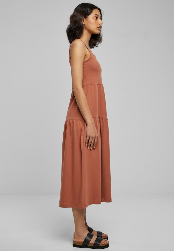 Vestido midi informal de verano con tirantes y diseño clásico