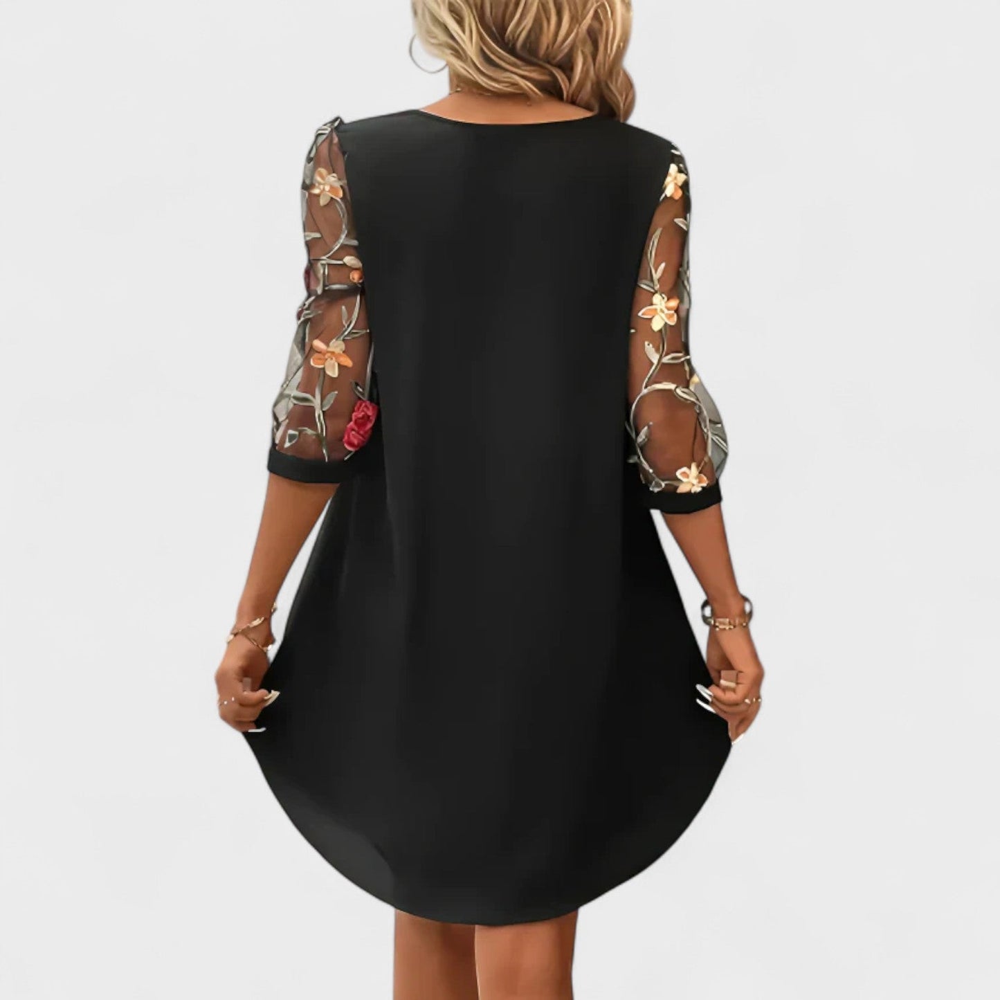 Renata – Vestido Elegante con Mangas Bordadas