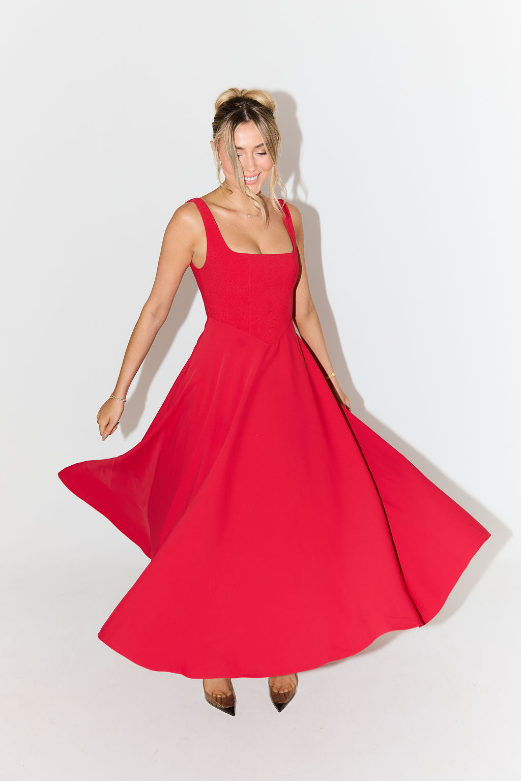 Amelia™ | Vestido Midi Fluido Atemporal
