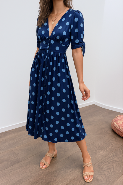 Brigitte™ | Elegante vestido de lunares con escote en V