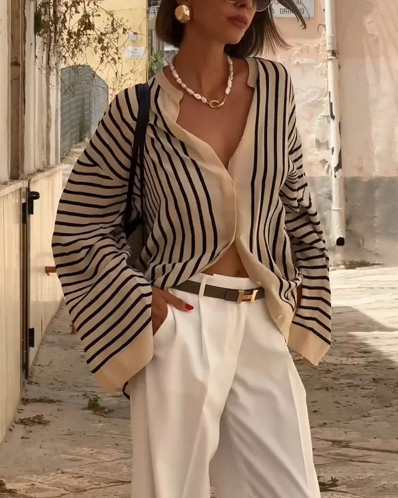 Camisa casual de rayas con aberturas