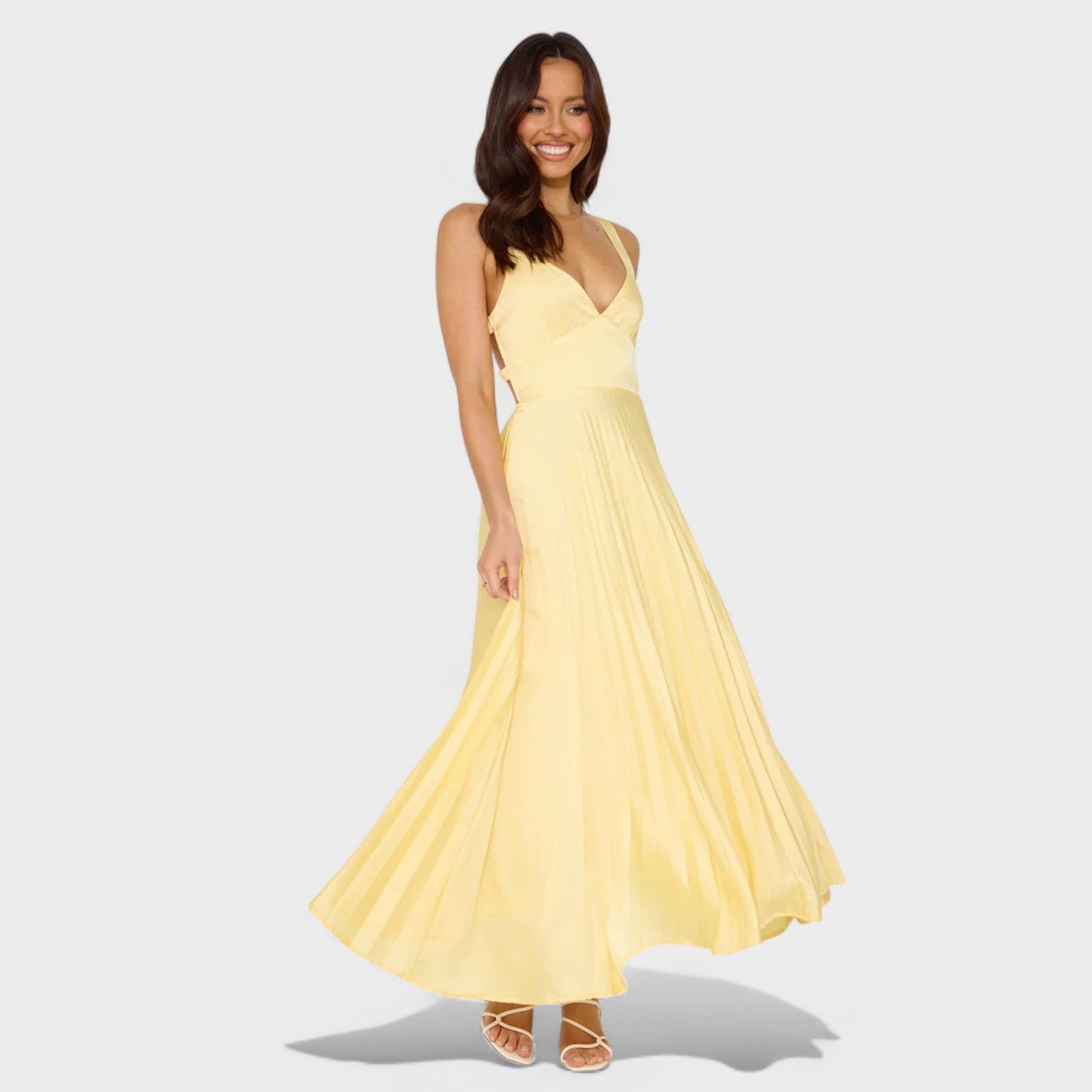 Solène – Vestido Plisado Midi Amarelo