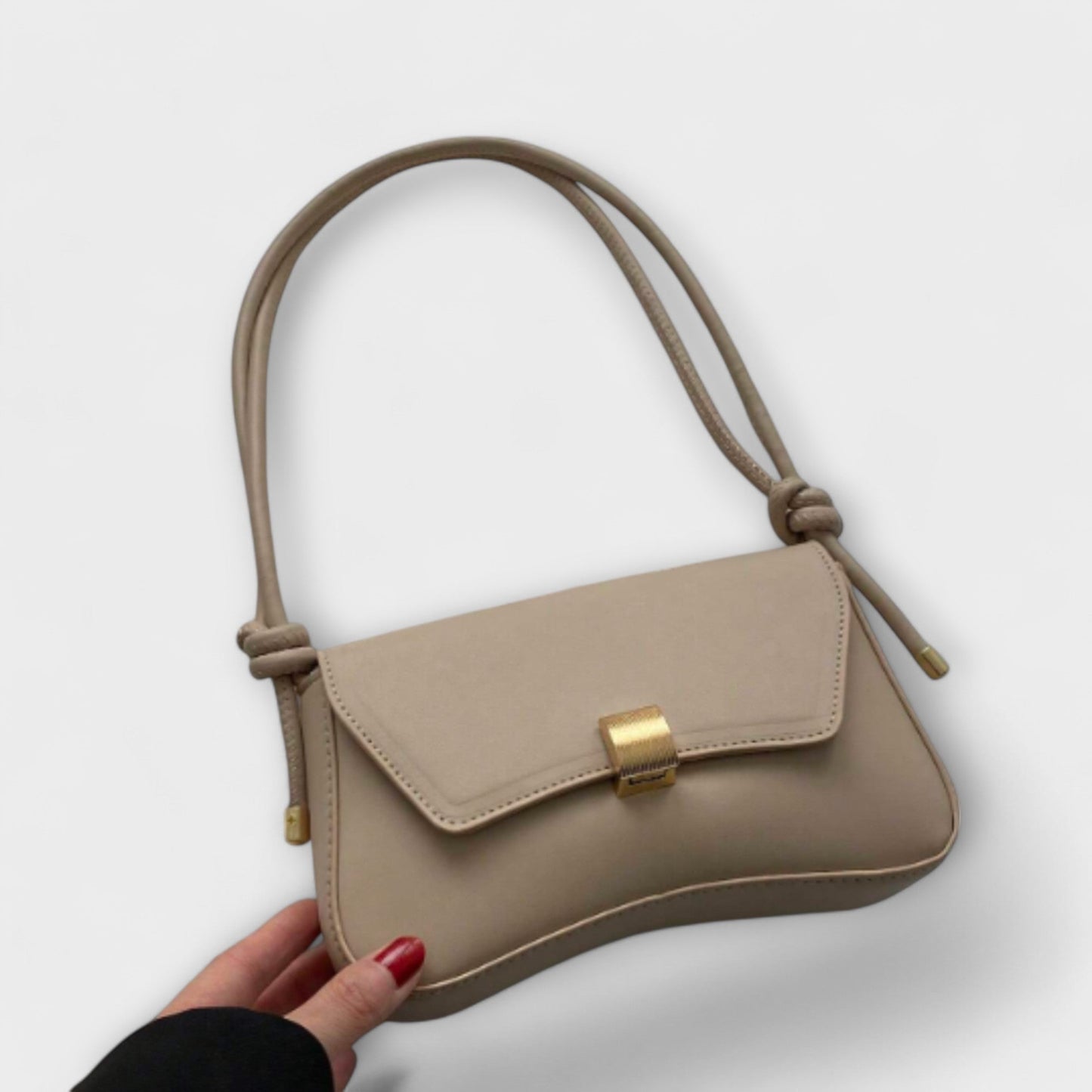 Rita. – Bolso vintage con solapa