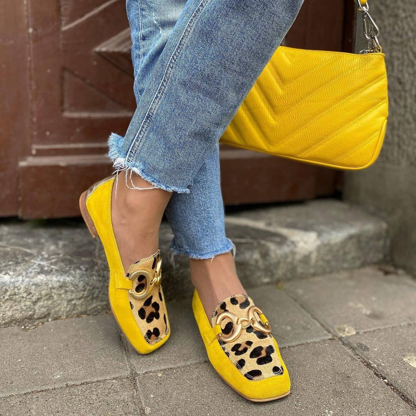Zapatillas Sonia con Estampado Animal y Hebilla Decorativa