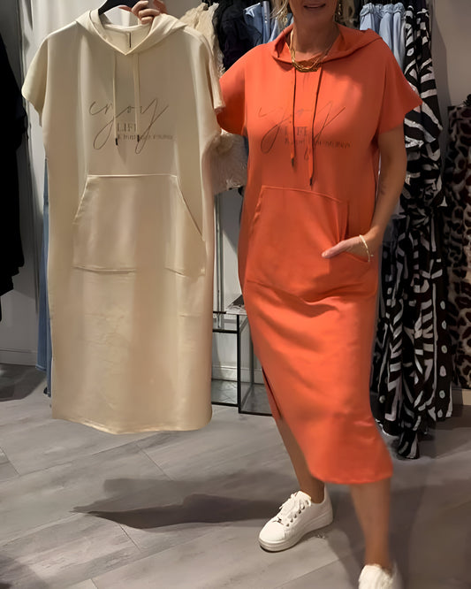 Saskia | Vestido suelto con capucha