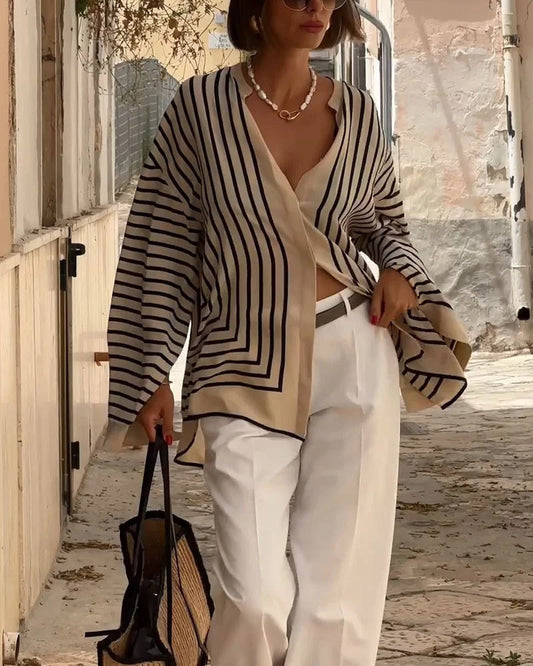 Camisa casual de rayas con aberturas
