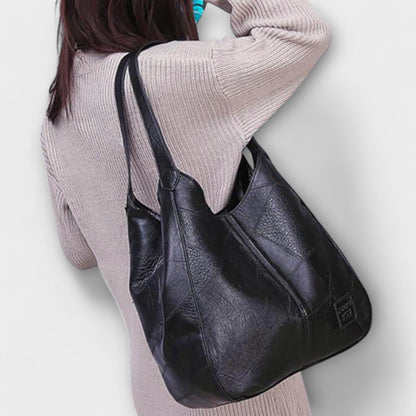 Rita. – Bolso de cuero vintage