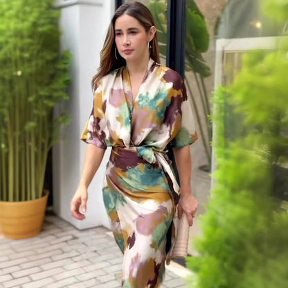 Stefka | Vestido elegante con estampado abstracto, tipo wrap para mujeres