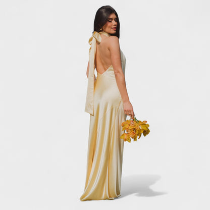 Martina – Vestido Satinado de Lazo