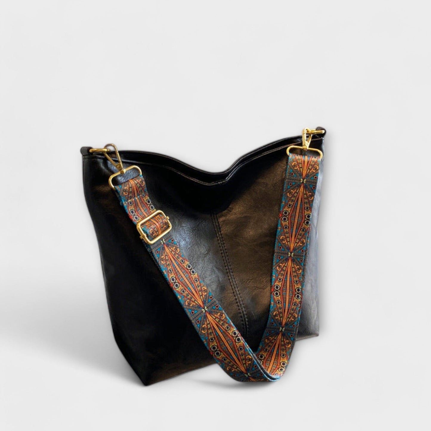 Rita. – Bolso vintage de mano elegante