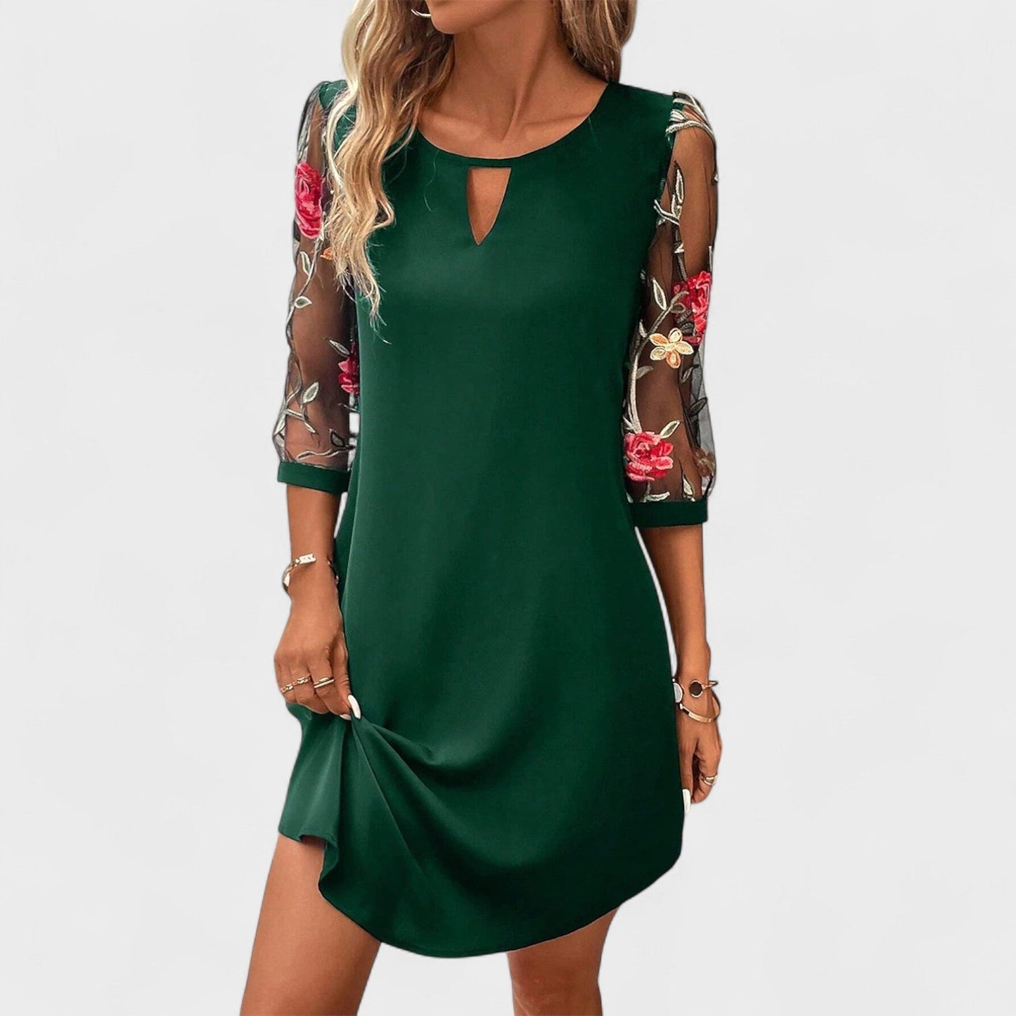 Renata – Vestido Elegante con Mangas Bordadas