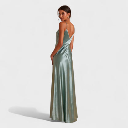Lucía Satinada – Vestido Largo con Abertura