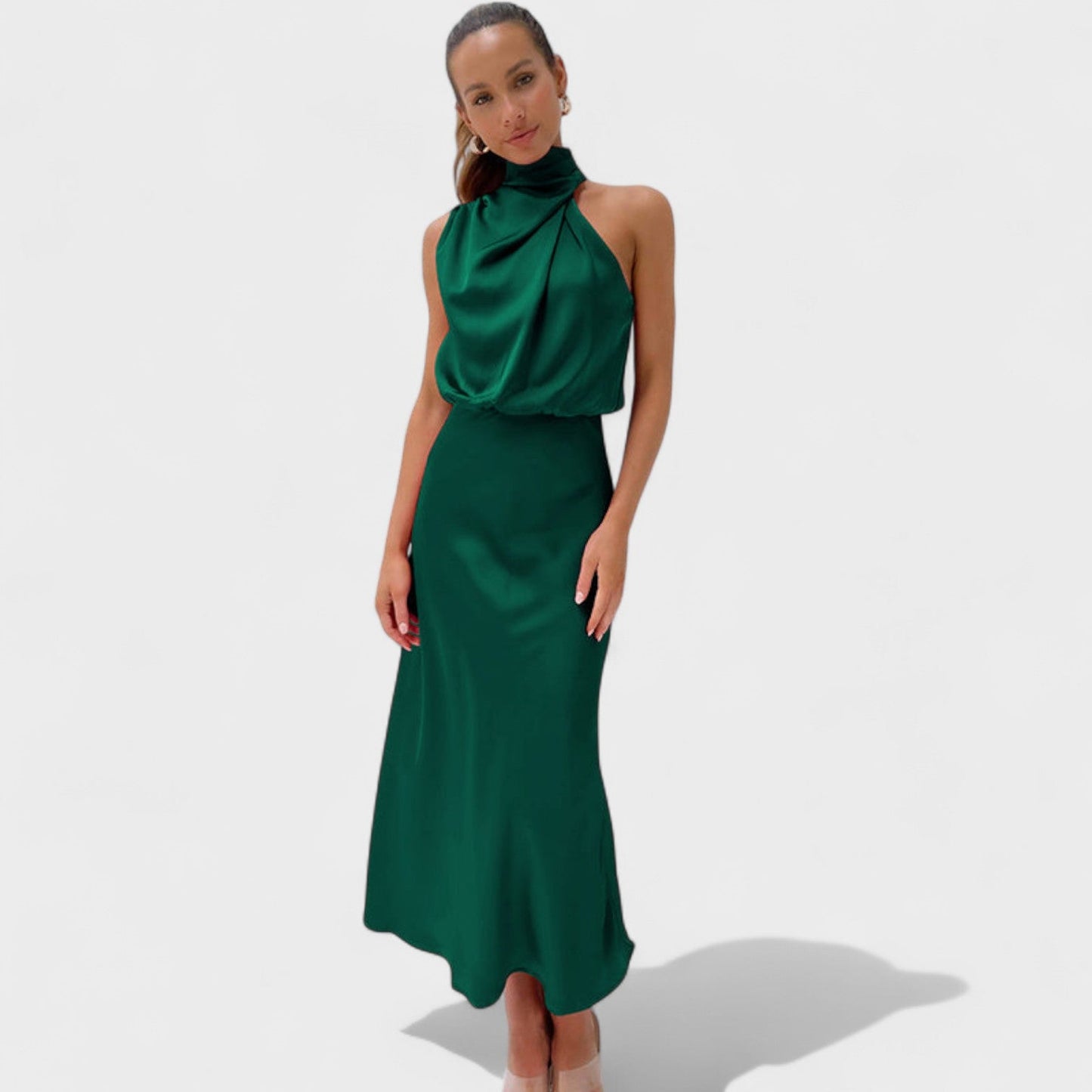 Alba – Vestido de Elegancia Satinada