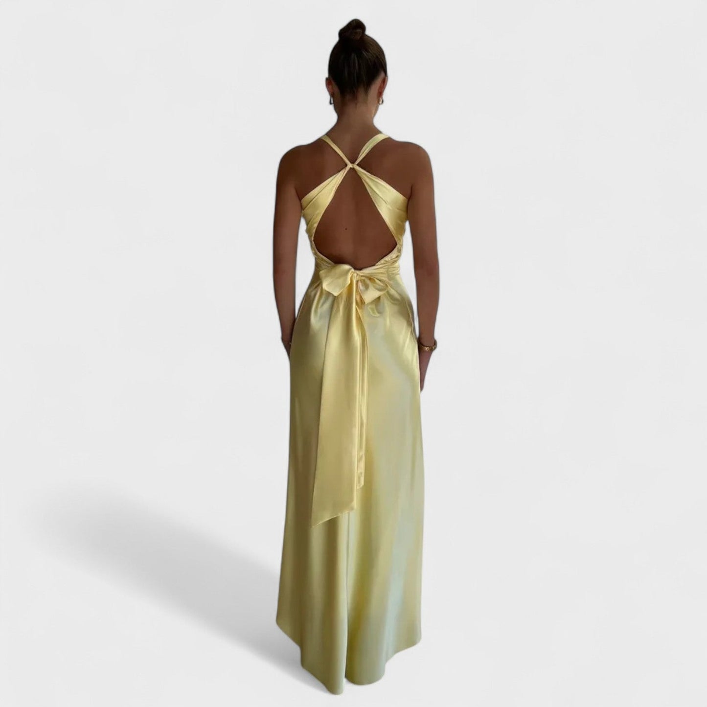 Isabella – Vestido Largo de Satén con Lazo Espalda