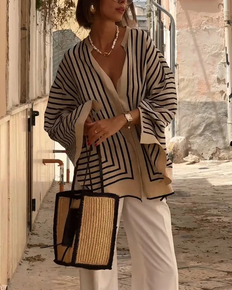 Camisa casual de rayas con aberturas