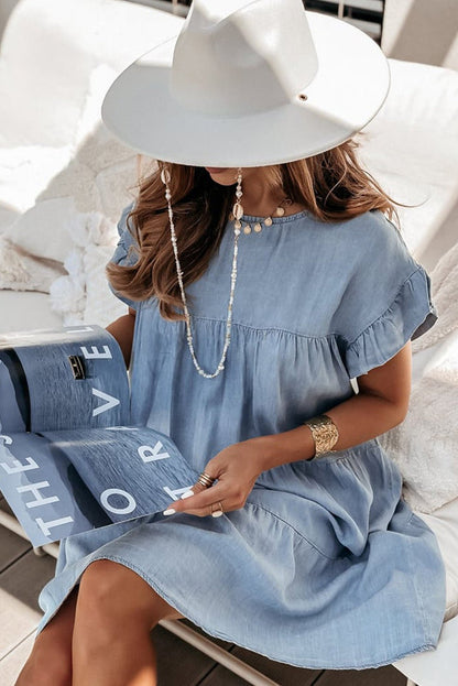 Vestido casual moderno de corte en A con mangas cortas